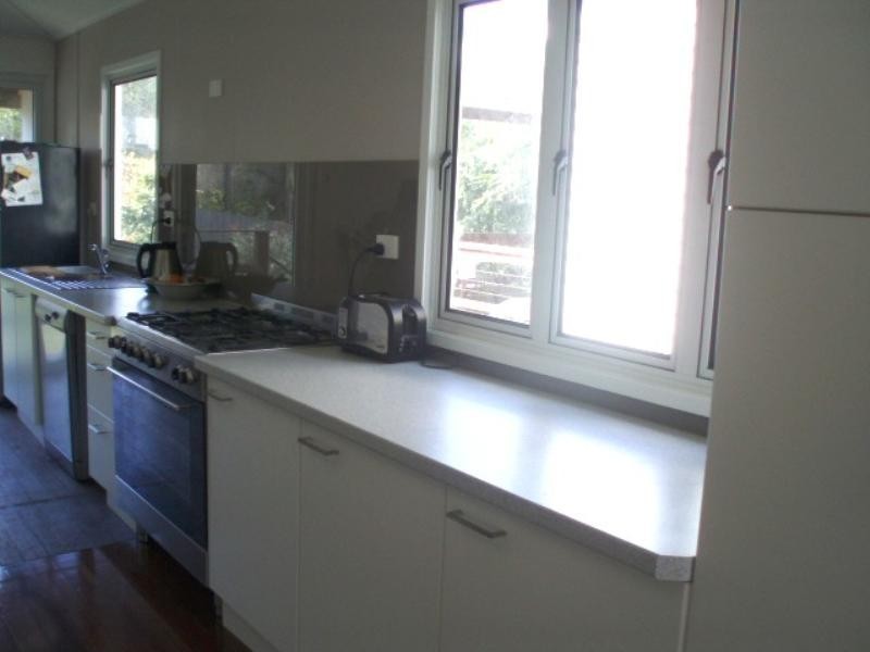 13 Curtis Street, Norman Park QLD 4170