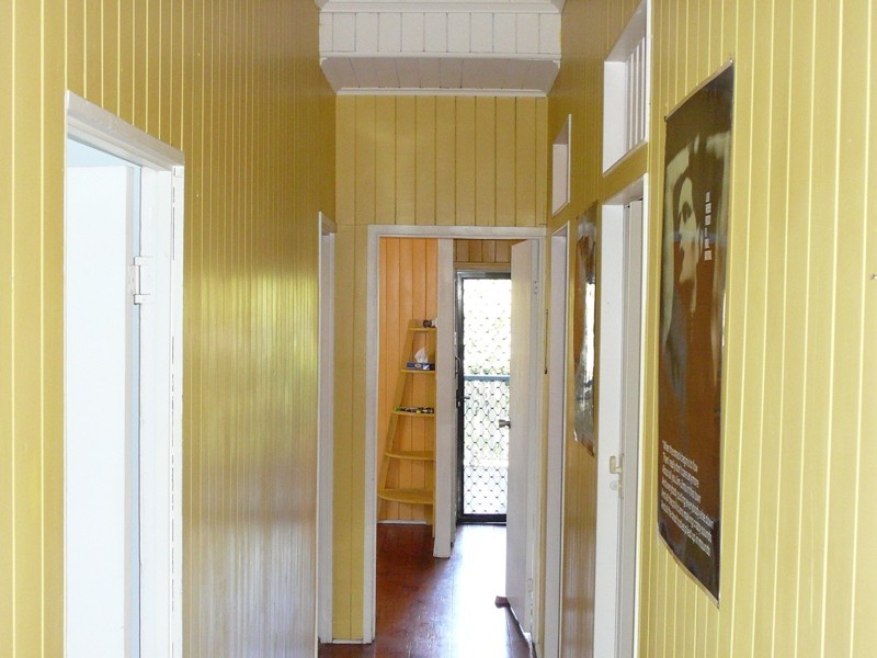 15 Wellstead Avenue, Coorparoo QLD 4151