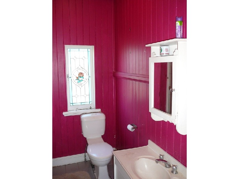 15 Wellstead Avenue, Coorparoo QLD 4151