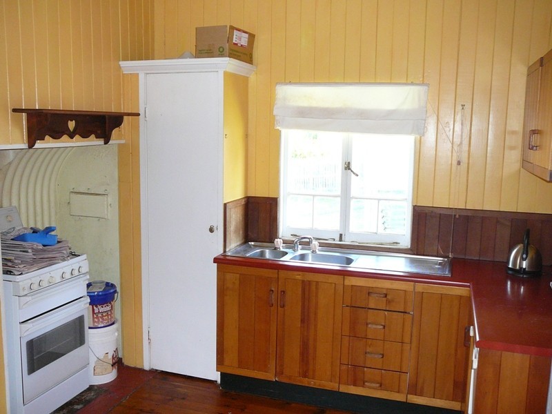 15 Wellstead Avenue, Coorparoo QLD 4151