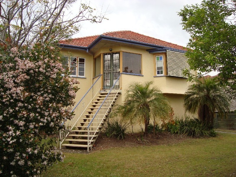 44 Brooks Street, Camp Hill QLD 4152