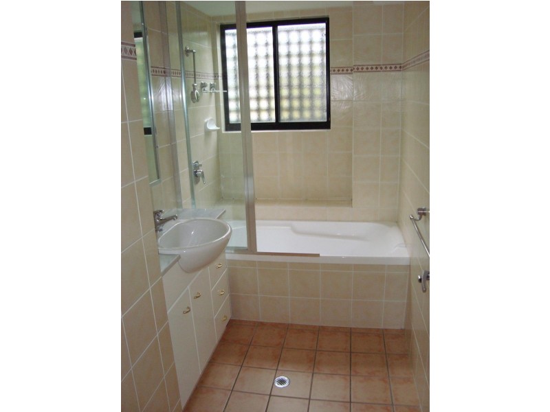 20/16 Norman Cresent, Norman Park QLD 4170