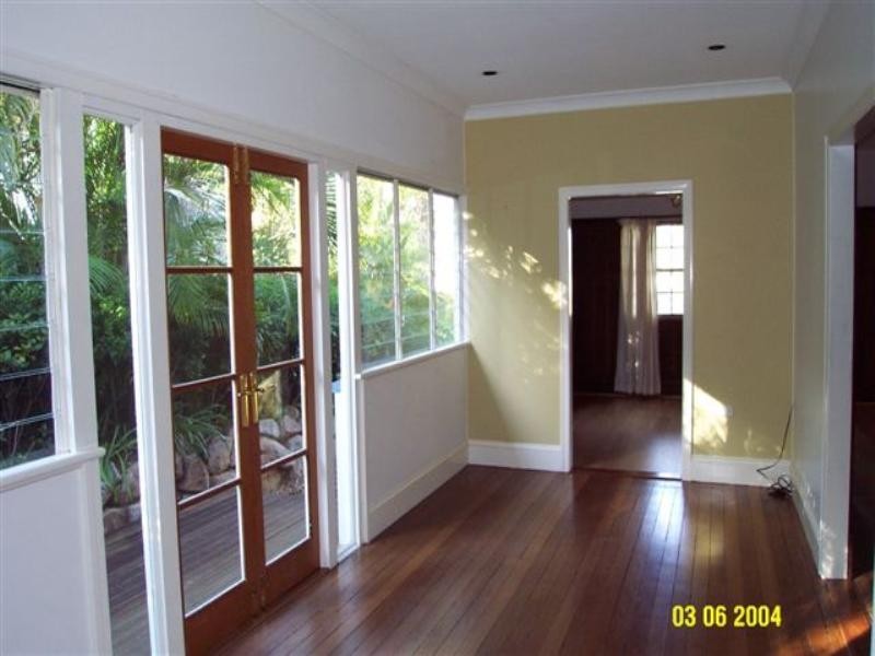 58 MacDonald Street, Norman Park QLD 4170