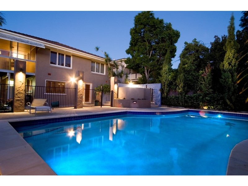 31 Solar Street, Coorparoo QLD 4151