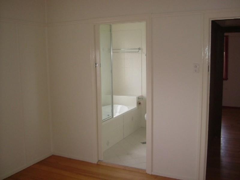 53 Milsom Street, Coorparoo QLD 4151