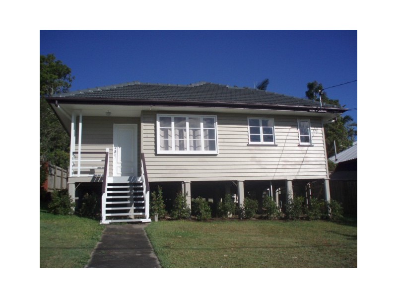 19 Esmonde Place, Coorparoo QLD 4151