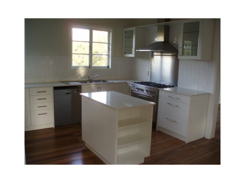 19 Esmonde Place, Coorparoo QLD 4151