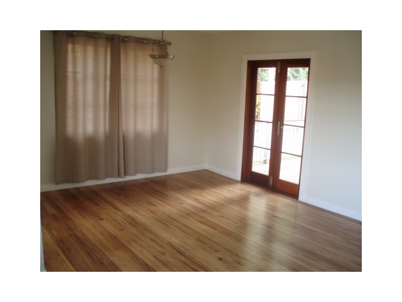 19 Esmonde Place, Coorparoo QLD 4151