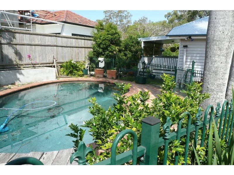 12 Orion Street, Coorparoo QLD 4151