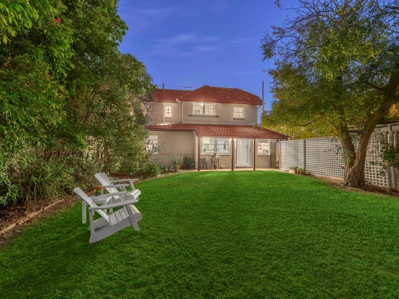 490 Cavendish Road, Coorparoo QLD 4151