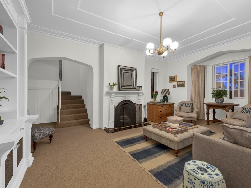 490 Cavendish Road, Coorparoo QLD 4151