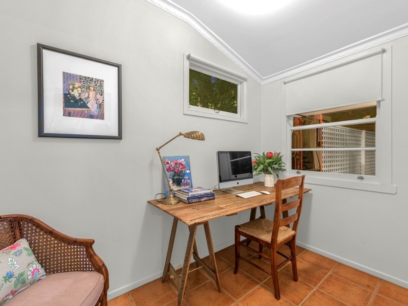 490 Cavendish Road, Coorparoo QLD 4151