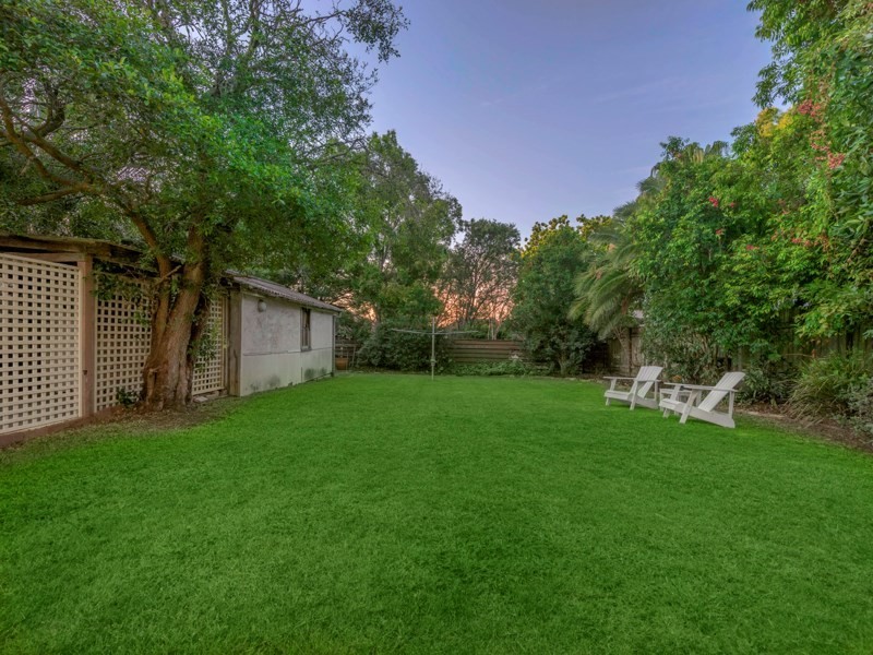 490 Cavendish Road, Coorparoo QLD 4151