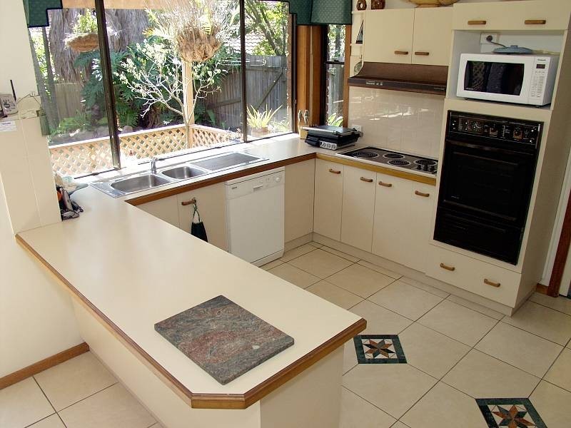 80 Banbury Street, Carina QLD 4152