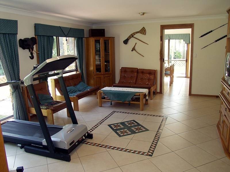 80 Banbury Street, Carina QLD 4152