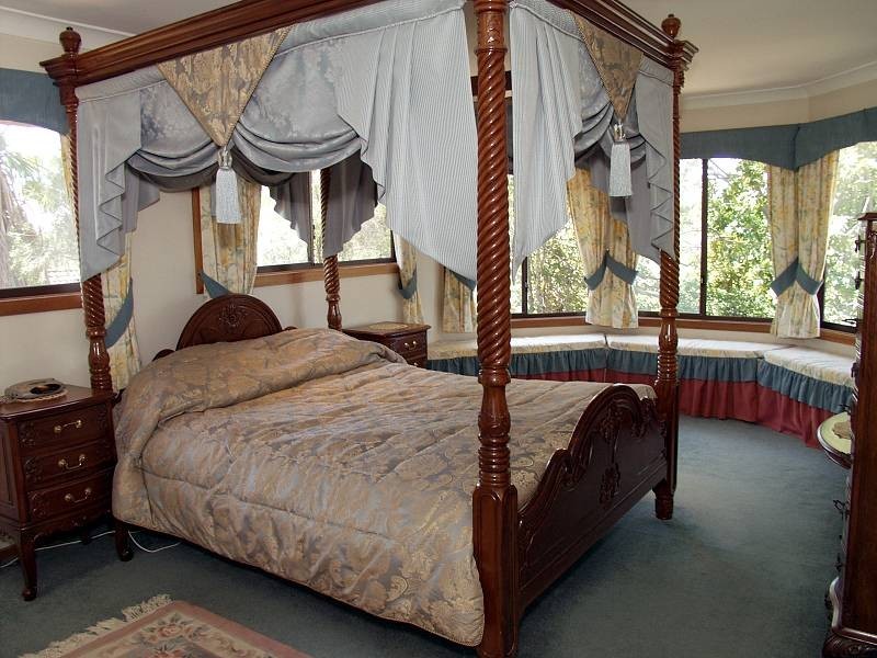 80 Banbury Street, Carina QLD 4152