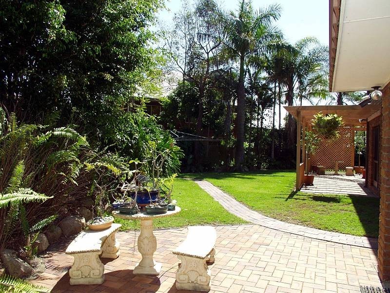 80 Banbury Street, Carina QLD 4152