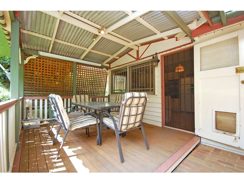 12 Cyril Street, Camp Hill QLD 4152