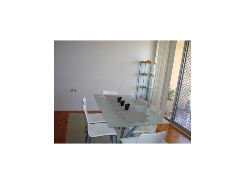 4/12 Birdwood Street, Coorparoo QLD 4151