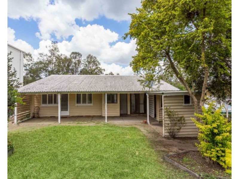 4 Orion Street, Coorparoo QLD 4151