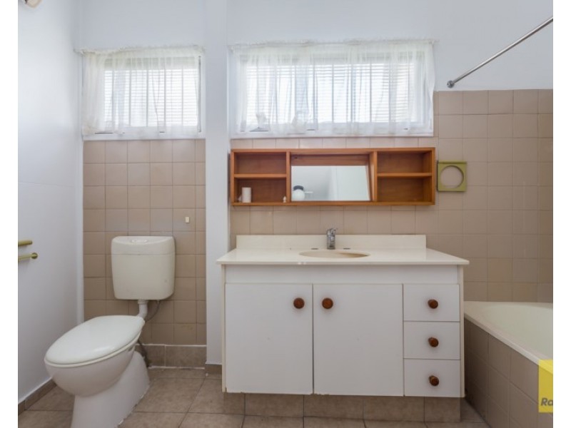 4 Orion Street, Coorparoo QLD 4151