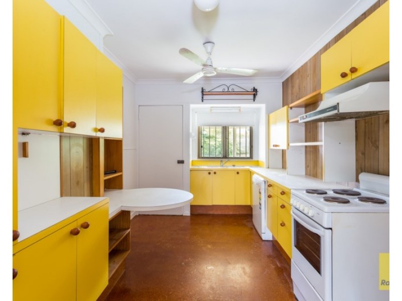 4 Orion Street, Coorparoo QLD 4151