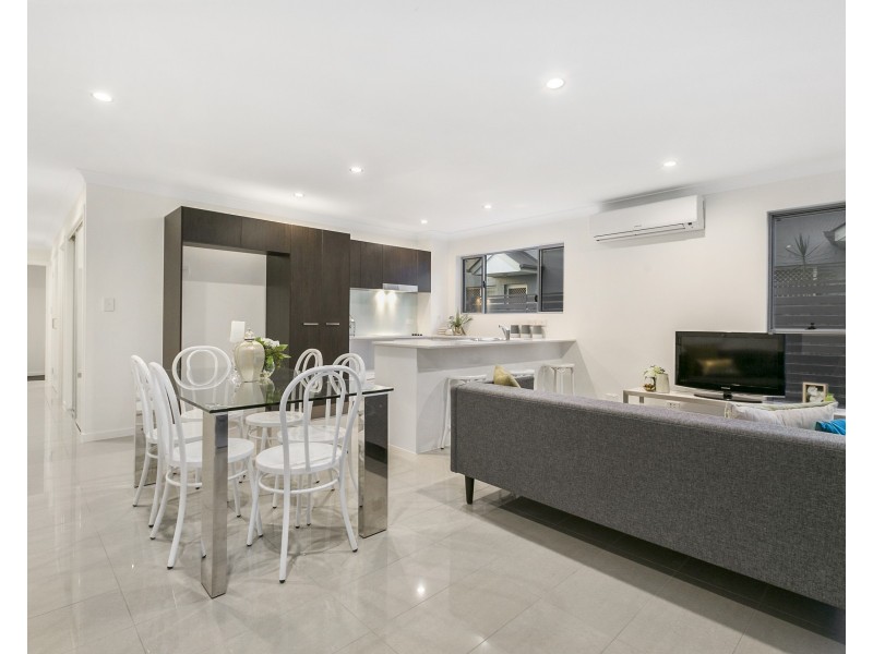 2/36 Cambridge Street, Carina Heights QLD 4152