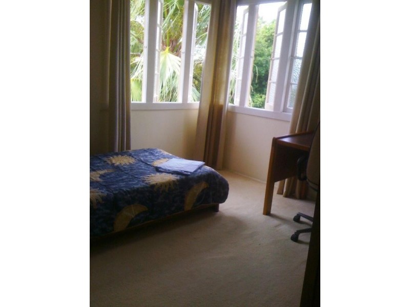 20 St Leonards Street, Coorparoo QLD 4151