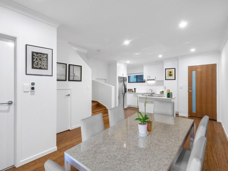 3/7-11 Kennington Road, Camp Hill QLD 4152