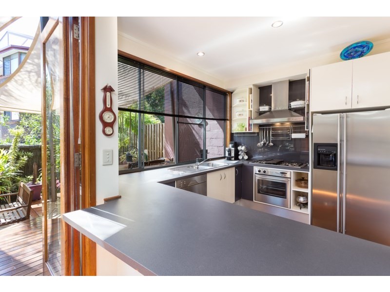 1/1 Norfolk Street, Coorparoo QLD 4151