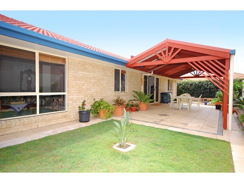 4 Rudkin Street, Wakerley QLD 4154