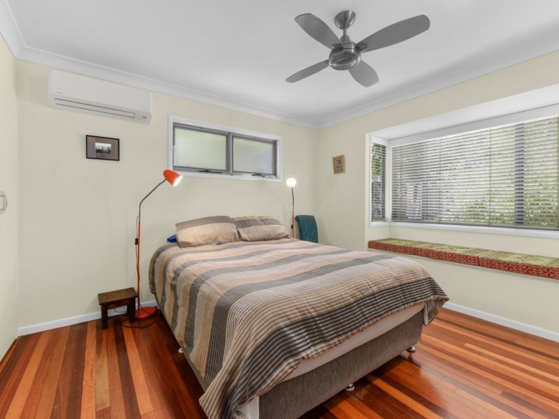 20 Hobart Avenue, Camp Hill QLD 4152