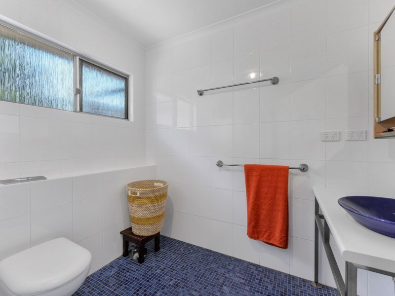 20 Hobart Avenue, Camp Hill QLD 4152