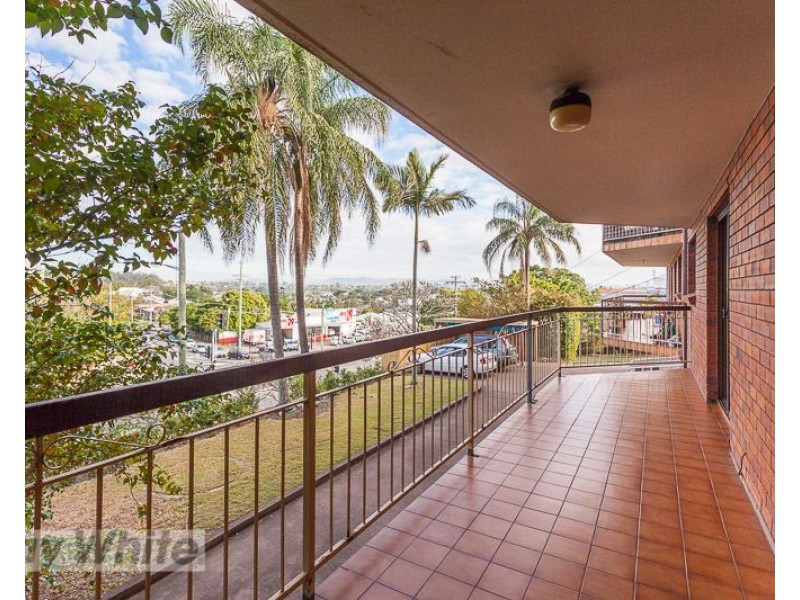 2/3 Curd Street, Greenslopes QLD 4120