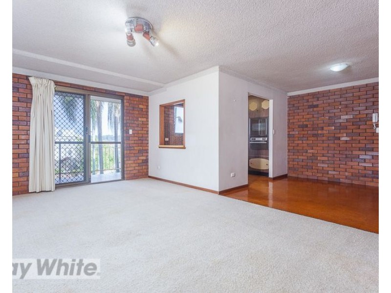 2/3 Curd Street, Greenslopes QLD 4120