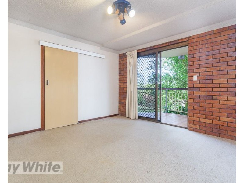 2/3 Curd Street, Greenslopes QLD 4120