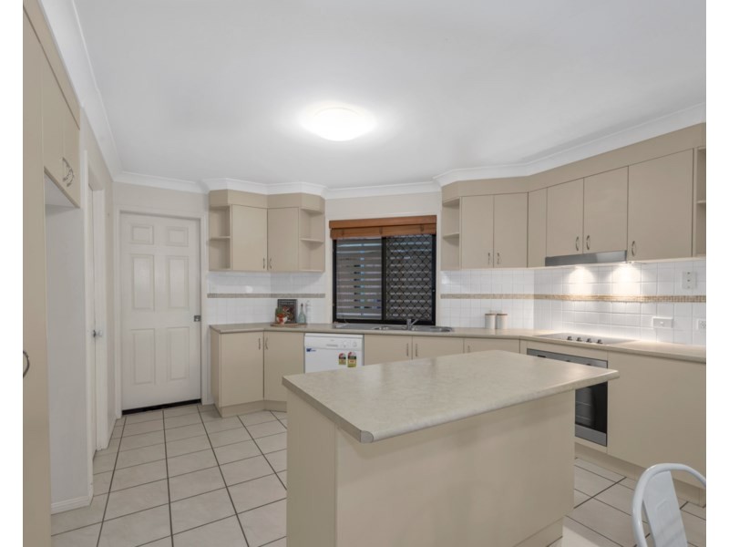 8/9 Hill Crescent, Carina Heights QLD 4152