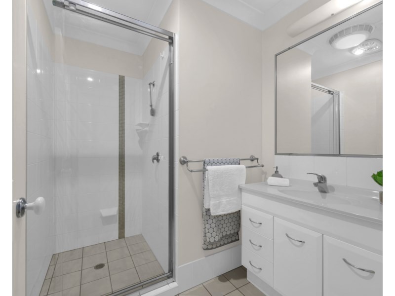 8/9 Hill Crescent, Carina Heights QLD 4152