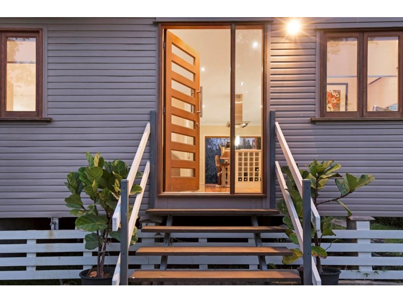 92 Beverley Street, Morningside QLD 4170