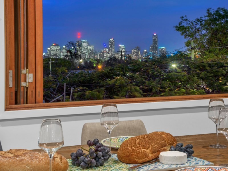 77 MacDonald Street, Norman Park QLD 4170