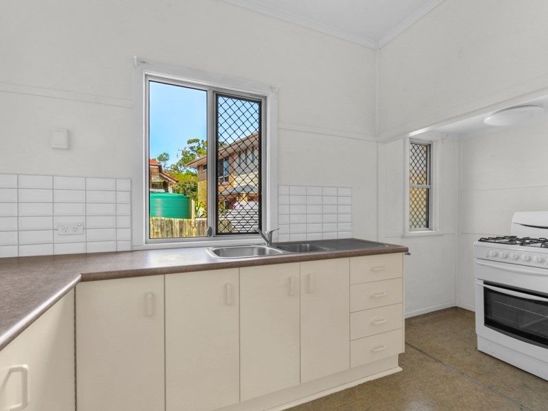 745 Cavendish Road, Holland Park QLD 4121