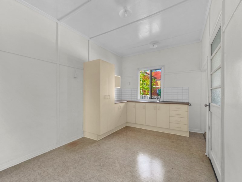 745 Cavendish Road, Holland Park QLD 4121