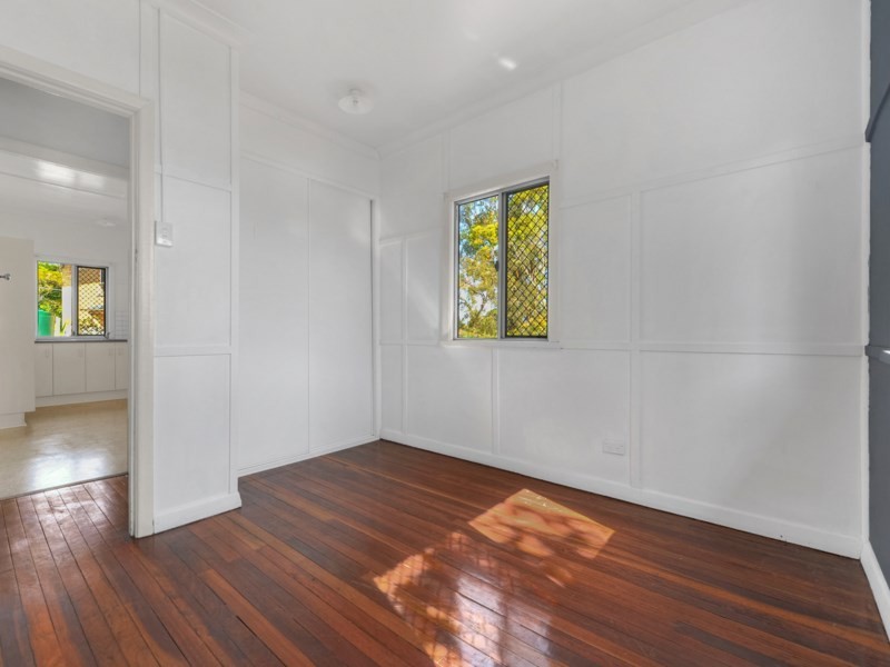 745 Cavendish Road, Holland Park QLD 4121