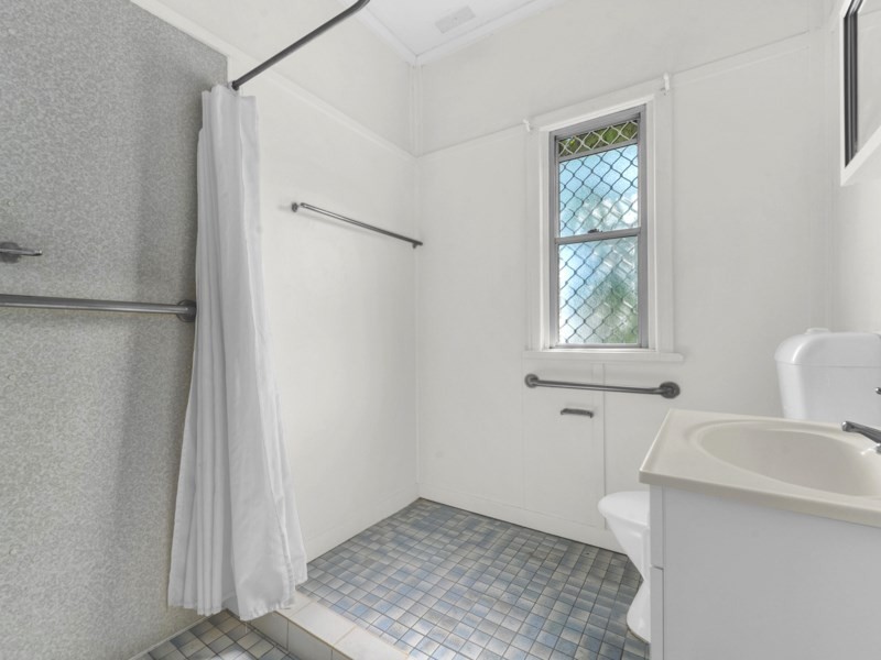 745 Cavendish Road, Holland Park QLD 4121