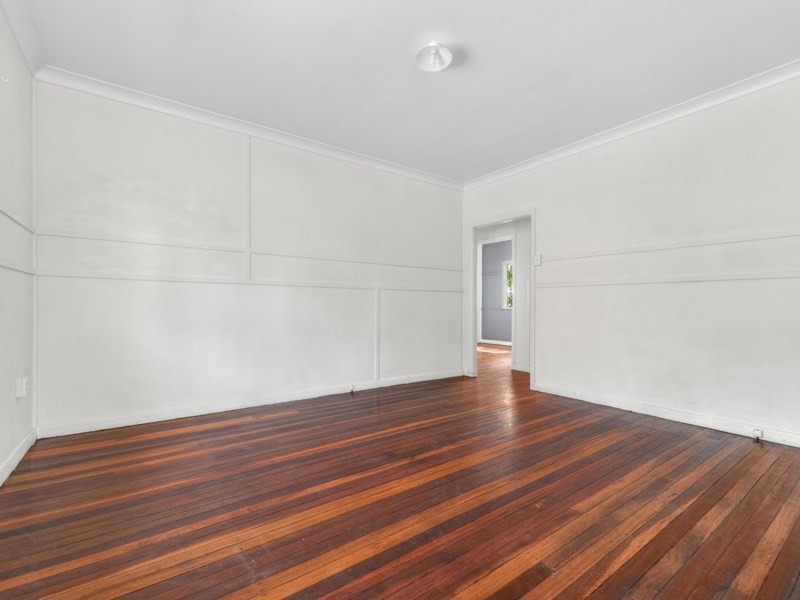 745 Cavendish Road, Holland Park QLD 4121