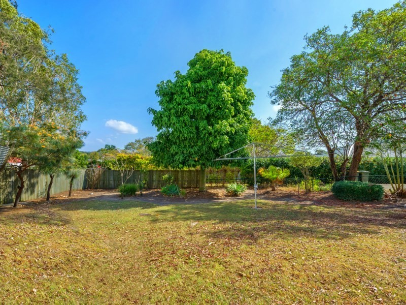 745 Cavendish Road, Holland Park QLD 4121