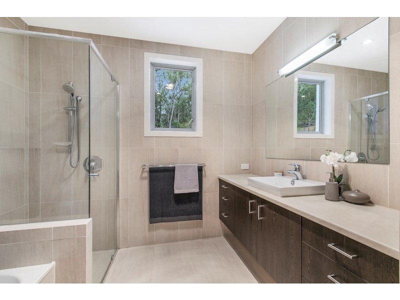 17 Conlan Street, Carina Heights QLD 4152