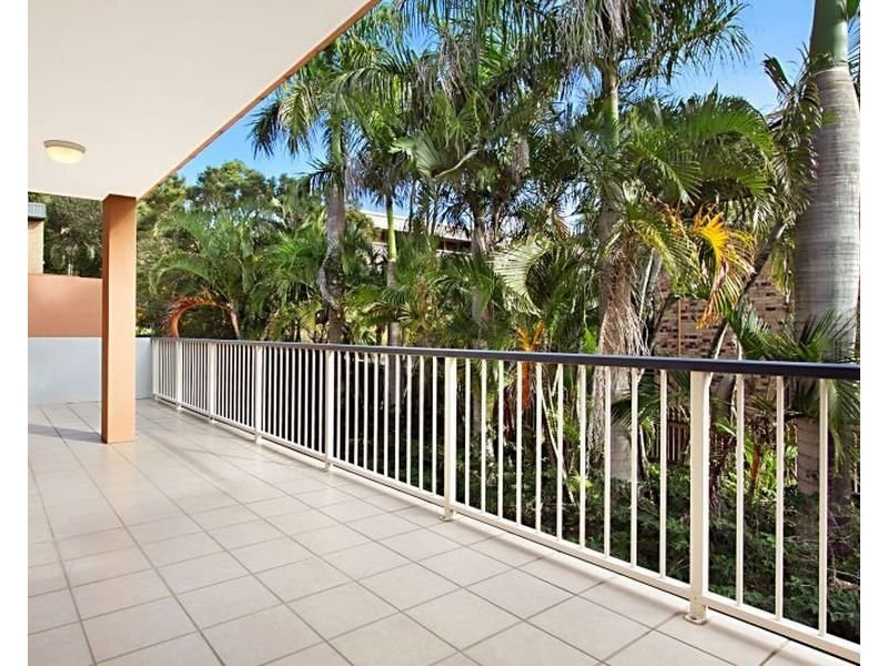 3/18 Dorinda Street, Greenslopes QLD 4120