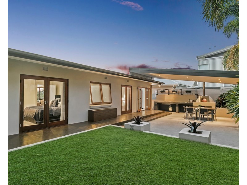 41 Raby Road, Coorparoo QLD 4151