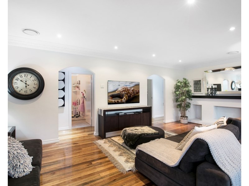 41 Raby Road, Coorparoo QLD 4151